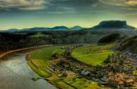 易北河沿岸游船观光