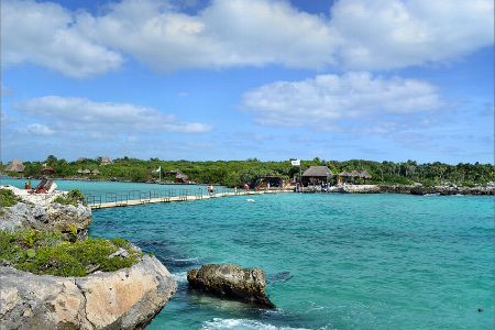 <坎昆玛雅全景5晚6日游>玛雅遗址奇琴伊察，天然溶井一圣井、西卡莱特生态主题公园，1日自由活动，网红粉红湖，赠特色餐食