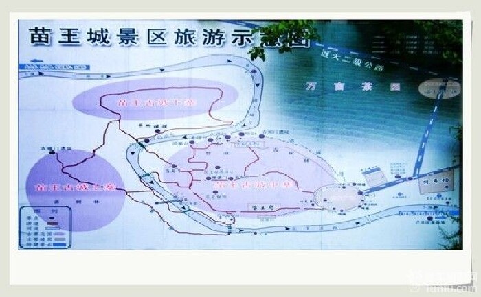 早上8点不到,我们便成了苗王城的不速之客.