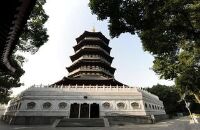 登雷峰塔