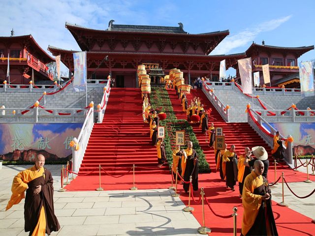  南川金佛山-金佛寺-天星小镇1日游>含价值80元交通索道,20元景区交通