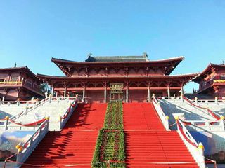 金佛寺为金佛山四大名寺(金佛寺,凤凰寺,莲花寺,铁瓦寺)之首,建于