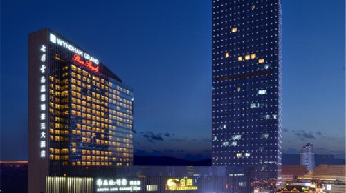 http:\/\/www.tuniu.com\/tour\/210050152