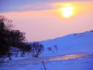 東北亞布力滑雪旅游價格多少跟團_東莞到東北亞布力滑雪游_去東北亞布力滑雪報團多少錢