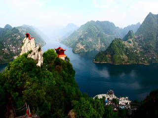 湖北三峽旅行團(tuán)自由行_10月湖北三峽旅游_去湖北三峽報(bào)團(tuán)多少錢(qián)