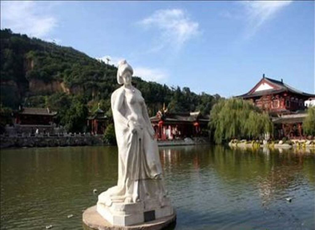 西安-秦始皇马俑-华清宫高铁3日游一天活动,享尽古都美食