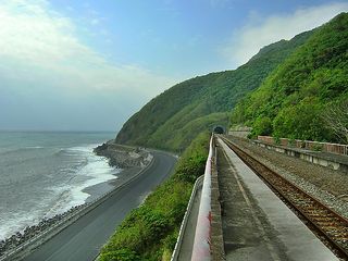 郑州到台湾环岛8日游游>赠送五花住宿,自助台式料理 海鲜餐