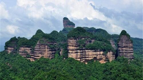 韶关丹霞巴寨-帽子峰银杏林2日游金秋赏色,赠2正1早