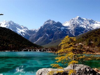 香格里拉自由行旅游团_香格里拉私人定制旅游_香格里拉包团游