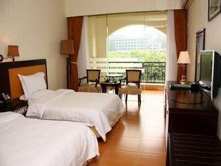 广东清远新银盏温泉度假村自驾车2日游 住南区