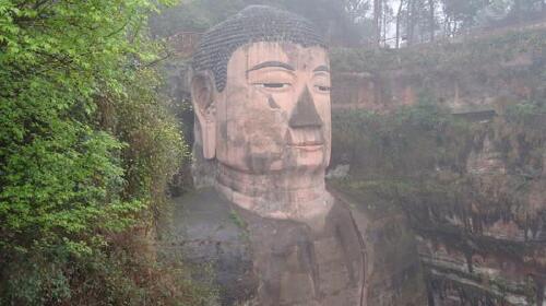  峨眉山-乐山2日游>宿熊猫王子温泉酒店含温泉