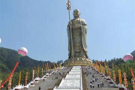  九华山地藏王圣像景区1日游>屯溪市区酒店免费上门接