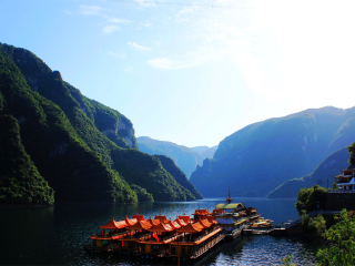 湖北三峽旅行團(tuán)自由行_10月湖北三峽旅游_去湖北三峽報(bào)團(tuán)多少錢(qián)