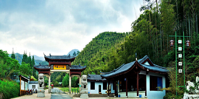 双人报价套餐-安吉中南百草园-浙北大峡谷-竹博园-大竹海-凯蒂猫