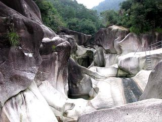 世界地质公园,国家级风景名胜区—白云山,观"史上罕见的千古冰臼