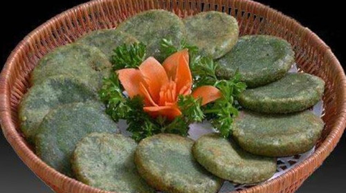 闲时可以去品味湘菜美食,抵达长沙享用简单中餐后乘车回张家界(车程约