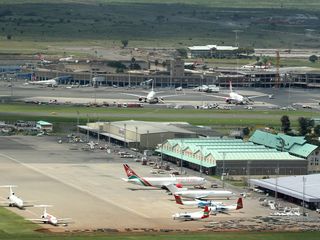 乔莫_肯雅塔国际机场(jomo kenyatta international airport)