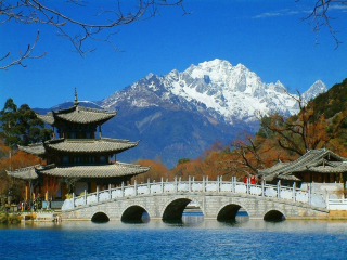 云南麗江游跟團(tuán)多少錢_云南麗江旅游團(tuán)報(bào)價(jià)_旅游團(tuán)云南麗江