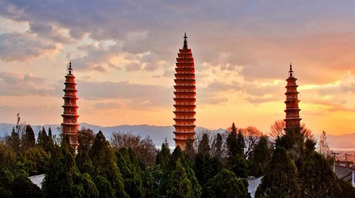 3,三塔是了解大理国文化的最佳地,1000位游客眼中有1000个三塔,你眼中