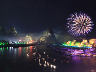  桂林独秀峰,夜游一江四湖,漓江,冠岩4日游>醉美桂林
