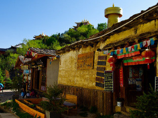 跟團(tuán)云南梅里雪山游價(jià)格_云南梅里雪山私人定制旅游_怎么去云南梅里雪山旅游