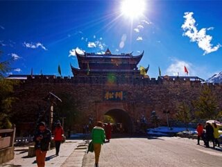 九寨沟跟团还是自由行_九寨沟高端旅游_九寨沟旅游几月份最好