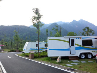  黄山房车露营一虎林园亲子自驾2日游>含黄山西大门奇瑞房车住宿