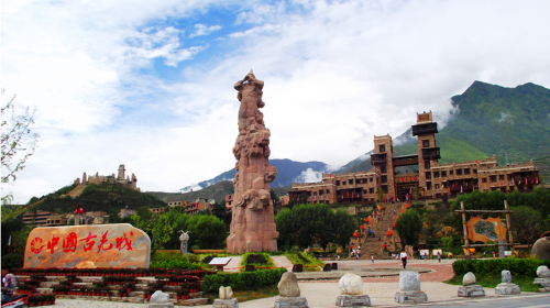 <九寨沟-黄龙-川主寺-中国古羌城3日游