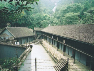 洪崖洞在重庆北吗 d6c25de71c10de73047e2cdb80ea1ae3_w320_h240_c1_t0.jpg