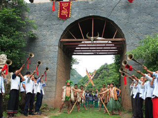 普者黑坝美可邑小镇6日游亲子式体验(当地游)