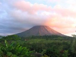 阿雷纳火山国家公园