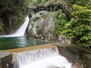 現(xiàn)在去莽山郴州旅游多少錢(qián)_現(xiàn)在到莽山郴州旅游多少錢(qián)_去莽山郴州游要多少錢(qián)