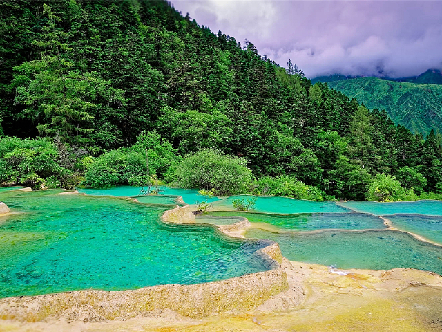 峨眉山2日游人均多少钱_峨眉山金顶图片(2)
