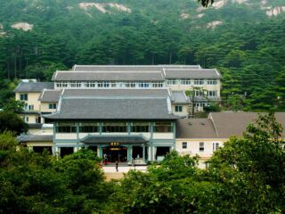 2021去黃山跟團多少錢_到黃山旅游報團價格_2021年黃山旅游團報價