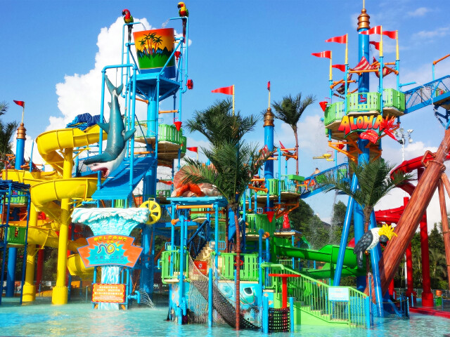 <广州长隆-水上乐园星光场-野生动物世界-国际大马戏-珠海海洋王国-情侣路双动4日游