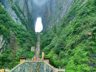 去湖南張家界靠譜的旅行團_怎么去湖南張家界旅游_湖南張家界半自助游