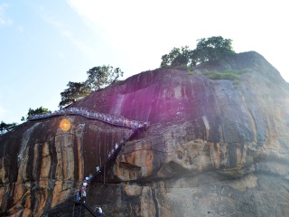 斯里蘭卡旅游費(fèi)用多少_到斯里蘭卡旅游_斯里蘭卡報(bào)團(tuán)多少錢