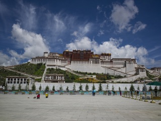 西藏游花多少錢_西藏跟團還是自由行_西藏旅游一次多少錢