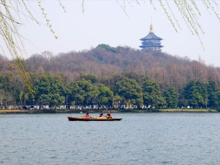 上海迪士尼樂園2人旅游需要多少錢_上海迪士尼樂園半自由行_上海迪士尼樂園最佳旅游路線