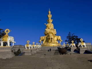 峨眉山旅行_以往国庆峨眉山游价格_去峨眉山游团