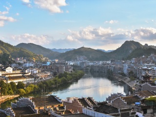 去贵州黄果树旅行网_去贵州黄果树旅游怎么走_去贵州黄果树旅游跟团去
