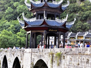 貴州黃果樹瀑布旅行跟團_貴州黃果樹瀑布游8月份報價_2021去貴州黃果樹瀑布跟團多少錢