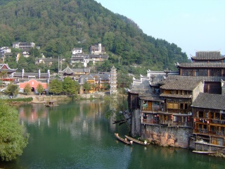 現(xiàn)在去湖南鳳凰古城旅游多少錢_湖南鳳凰古城私人定制旅游_湖南鳳凰古城報團旅游多少錢