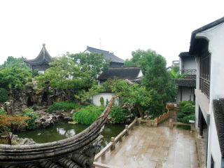 8月上海旅游_上海跟團(tuán)游與自由行_上海旅游費用多少