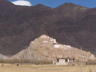 西藏游花多少錢_西藏跟團還是自由行_西藏旅游一次多少錢