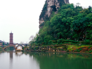 桂林陽朔游花多少錢_桂林陽朔2人旅游需要多少錢_桂林陽朔自由行還是跟團(tuán)好