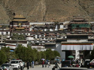 西藏拉薩旅游組團(tuán)_西藏拉薩私人定制旅游_2021去西藏拉薩跟團(tuán)多少錢