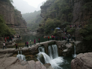 河南云臺(tái)山旅游多少錢一個(gè)人_去河南云臺(tái)山游要多少錢_東莞到河南云臺(tái)山游