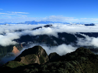 去四川稻城亞丁旅游要多少錢_四川稻城亞丁游跟團多少錢2021_四川稻城亞丁跟團游與自由行