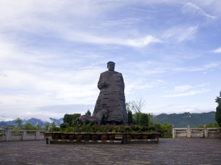 深圳特價(jià)張家界天門山玻璃棧道游_現(xiàn)在去張家界天門山玻璃棧道旅游多少錢_張家界天門山玻璃棧道旅行團(tuán)